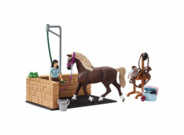 Mycí prostor Schleich Horse Club s figurkami Emily & Luna