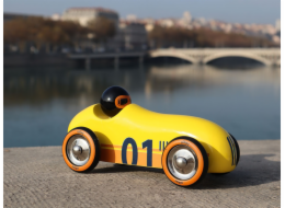 Vilac Dřevěné auto Old Sport Compet žluté