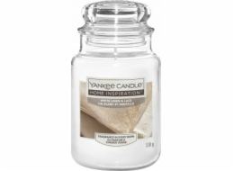 Yankee Candle Yankee Candle Home Inspiration bílá svíčka s motivem lnu a krajky velká 538 g