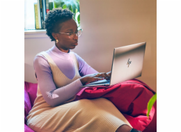 HP ZBook Firefly G11 Intel Core Ultra 7 165U Mobilní pracovní stanice 35,6 cm (14") WUXGA 32 GB DDR5-SDRAM 1 TB SSD Wi-Fi 6E (802.11ax) Windows 11 Pro AI PC Šedá