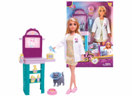 Panenka veterinářka s kočičkou