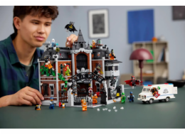 LEGO BATMAN 76300 Arkham Asylum