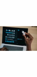 VERBATIM Plectra 512GB USB-C 3.2 Gen 1 bílá