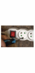 Prodlužovací kabel 1,2m / 3 zásuvky / s vypínačem / bílý / PVC / 1 mm2