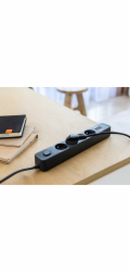 Tracer Power Line+ mobilní přepěťová ochrana prodlužovací lišta 5 m (4 zásuvky + 3x USB A, 5V 2,4A)